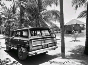 Roatan Magazine